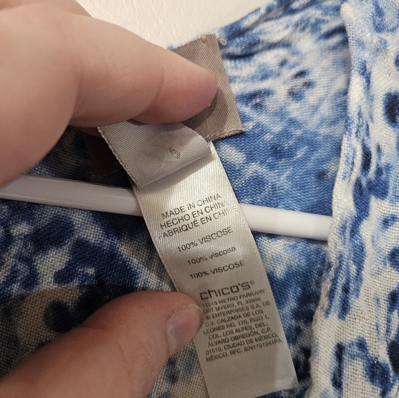 Chicos Blue And White Dolman Sleeve Sweater Cardigan! - Picture 3 of 5